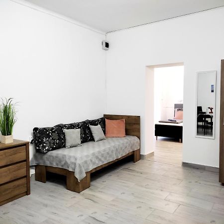 Dunapart Apartment Вац Екстер'єр фото