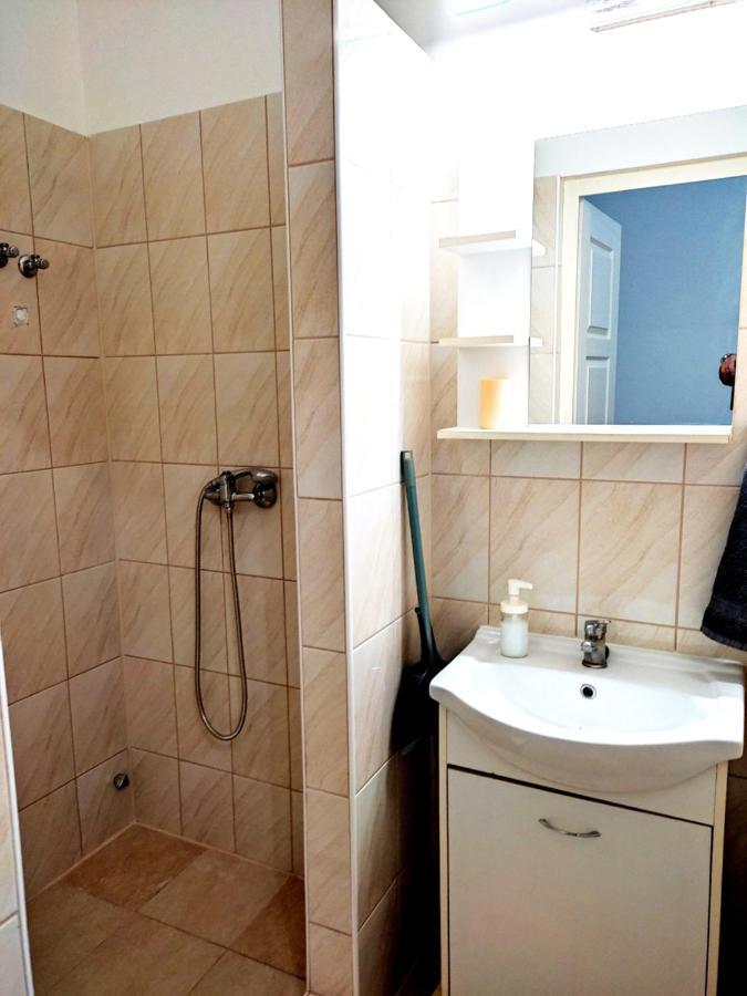 Dunapart Apartment Вац Екстер'єр фото